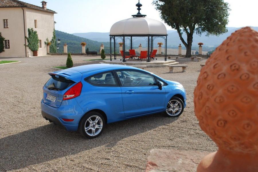  Ford Fiesta 2008 года  (фото 158 из 201)